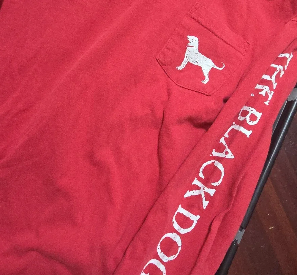 The Black Dog Red Hooded Long-Sleeve Tee with Chest Pocket Lil Kids Size L